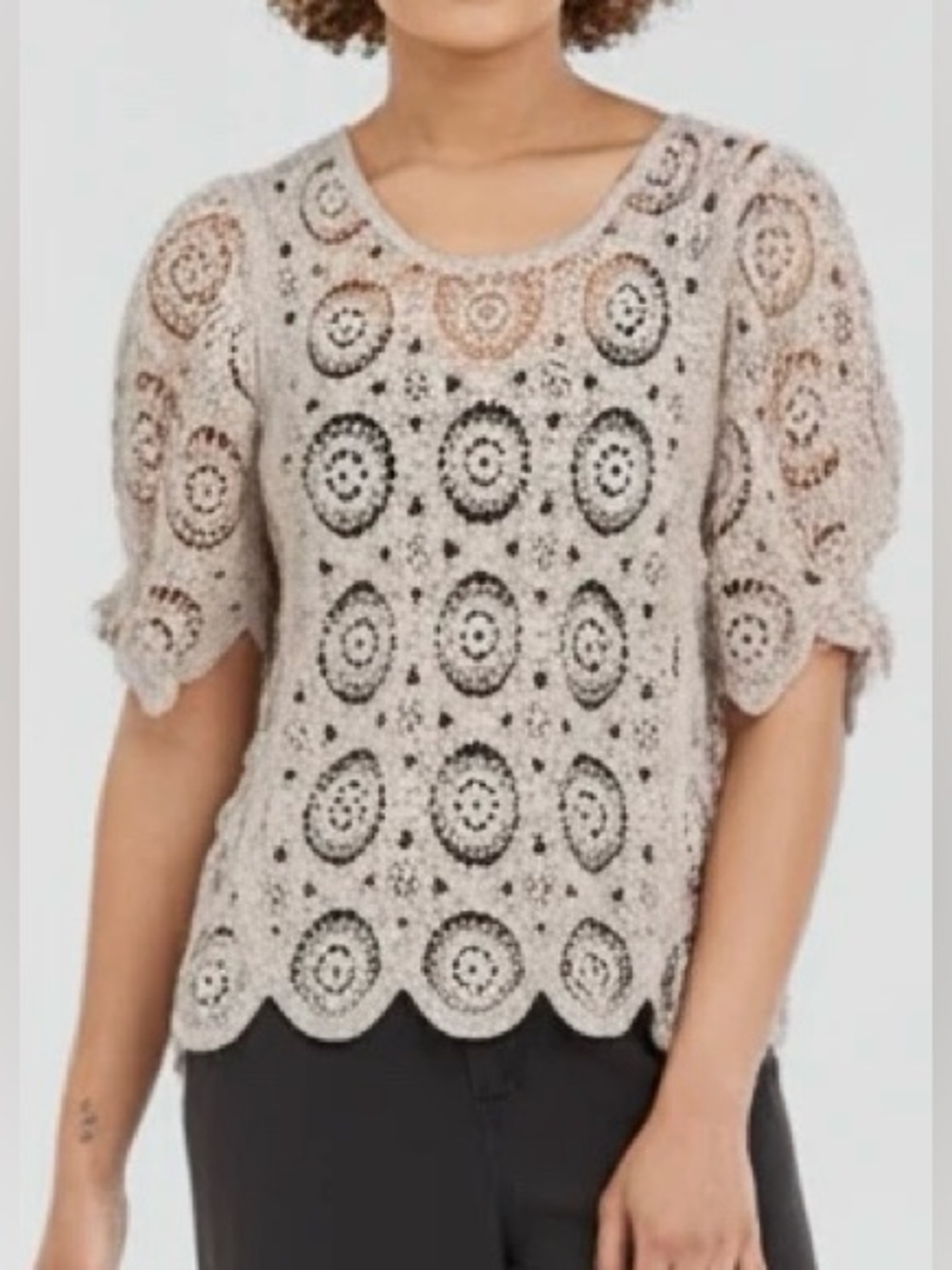 Solitaire Beige Crochet Short Sleeve Top - Scalloped Hem